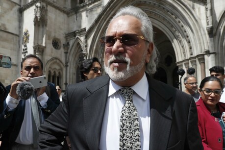 Vijay Mallya: ಭಾರತಕ್ಕೆ ಹಸ್ತಾಂತರ ವಿರೋಧಿಸಿ ವಿಜಯ್ ಮಲ್ಯ ಸಲ್ಲಿಸಿದ್ದ ಅರ್ಜಿ ತಿರಸ್ಕರಿಸಿದ ಬ್ರಿಟನ್ ಕೋರ್ಟ್ Vijay Mallya: ಭಾರತಕ್ಕೆ ಹಸ್ತಾಂತರ ವಿರೋಧಿಸಿ ವಿಜಯ್ ಮಲ್ಯ ಸಲ್ಲಿಸಿದ್ದ ಅರ್ಜಿ ತಿರಸ್ಕರಿಸಿದ ಬ್ರಿಟನ್ ಕೋರ್ಟ್