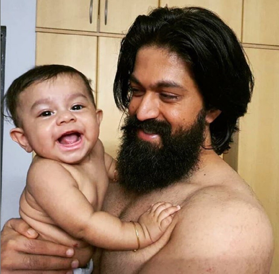 ಮಗನೊಂದಿಗೆ ಯಶ್