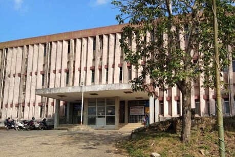 ಕೊಡಗು ಜಿಲ್ಲಾಸ್ಪತ್ರೆಯಲ್ಲಿ ಅಲ್ಟ್ರಾಸೌಂಡ್ ಸ್ಕ್ಯಾನಿಂಗ್ ದಂಧೆ? ವರ್ಷಗಳಿಂದ ಯಾಕೆ ಬಳಕೆಯಾಗುತ್ತಿಲ್ಲ?