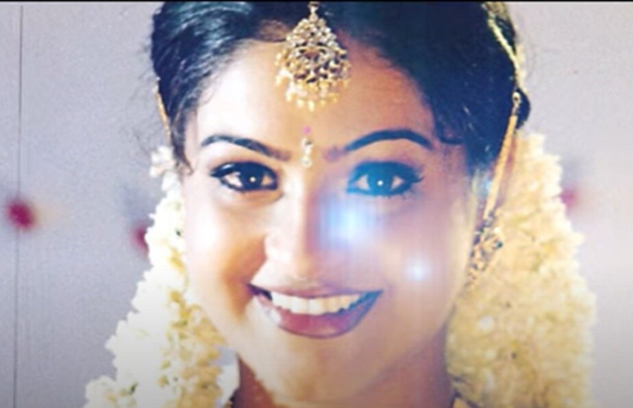 Tollywood Actress Raashi facing financial Crises