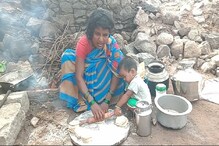 ವರಮಹಾಲಕ್ಷ್ಮಿ ಹಬ್ಬದ ಸಂಭ್ರಮ ಕಸಿದುಕೊಂಡ ಮಳೆರಾಯ; ಬೀದಿಯಲ್ಲಿ ಬದುಕು ಸಾಗಿಸುತ್ತಿರುವ ಬಾಣಂತಿ!