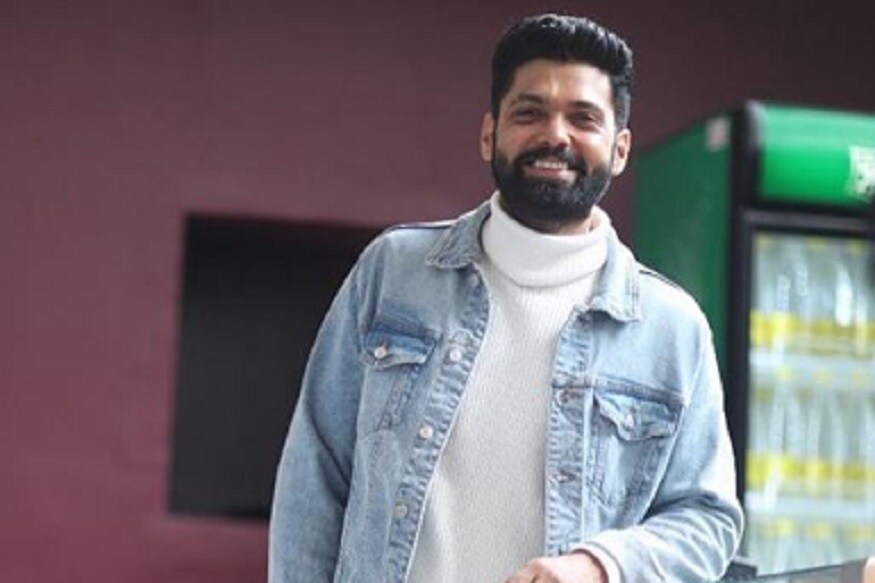ರಕ್ಷಿತ್ ಶೆಟ್ಟಿ ಸ್ಯಾಂಡಲ್ವುಡ್ನಲ್ಲಿ 10 ವರ್ಷಗಳನ್ನು ಯಶಸ್ವಿಯಾಗಿ ಕಳೆದಿದ್ದಾರೆ. ಅದಕ್ಕಾಗಿ ಅವರಿಗೆ ಅಭಿಮಾನಿಗಳು ಹಾಗೂ ಸೆಲೆಬ್ರಿಟಿಗಳು ಶುಭ ಕೋರುತ್ತಿದ್ದಾರೆ.