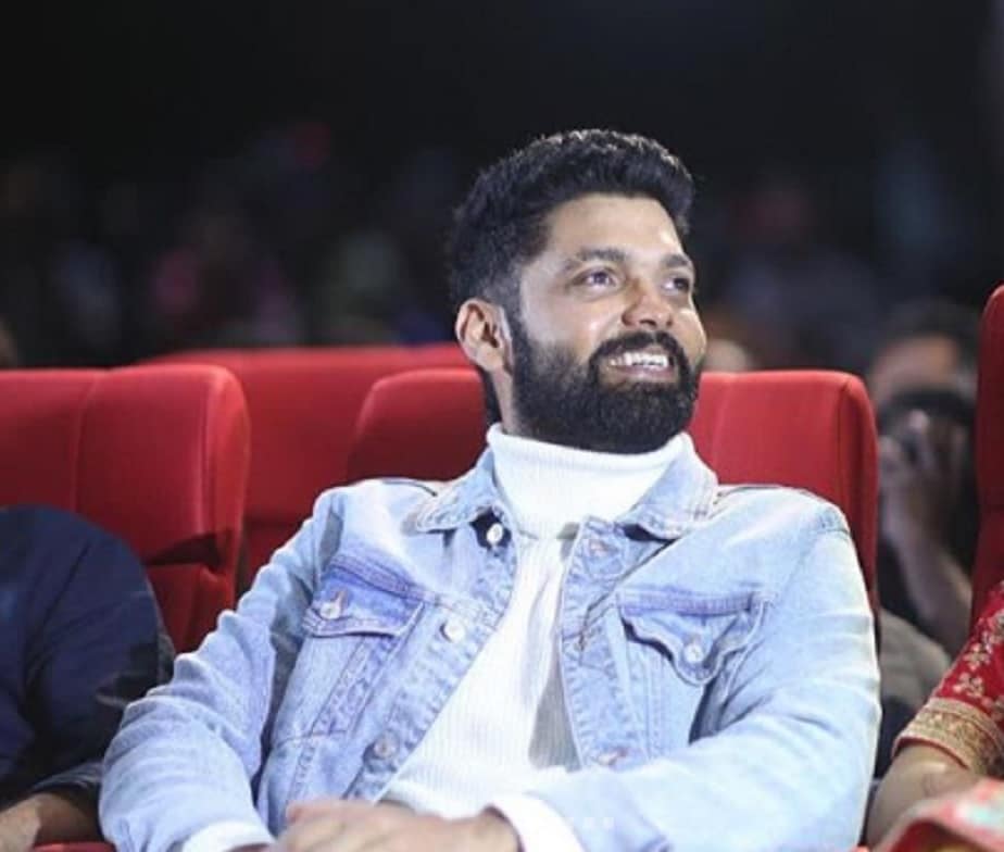ಕಿರುಚಿತ್ರಗಳ ಮೂಲಕ ಸಿನಿ ಪಯಣ ಆರಂಭಸಿದ ರಕ್ಷಿತ್ ಶೆಟ್ಟಿ ಮತ್ತೆ ಕಿರುಚಿತ್ರ ಮಾಡಲು ಮುಂದಾಗಿದ್ದಾರೆ.