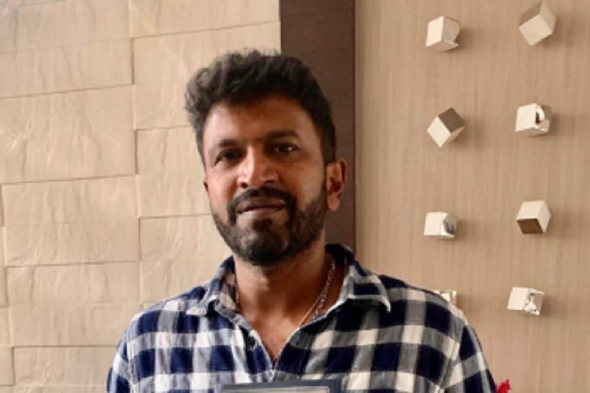 Puneeth Rajkumar Praying for speed recovery of sp balasubramanyam