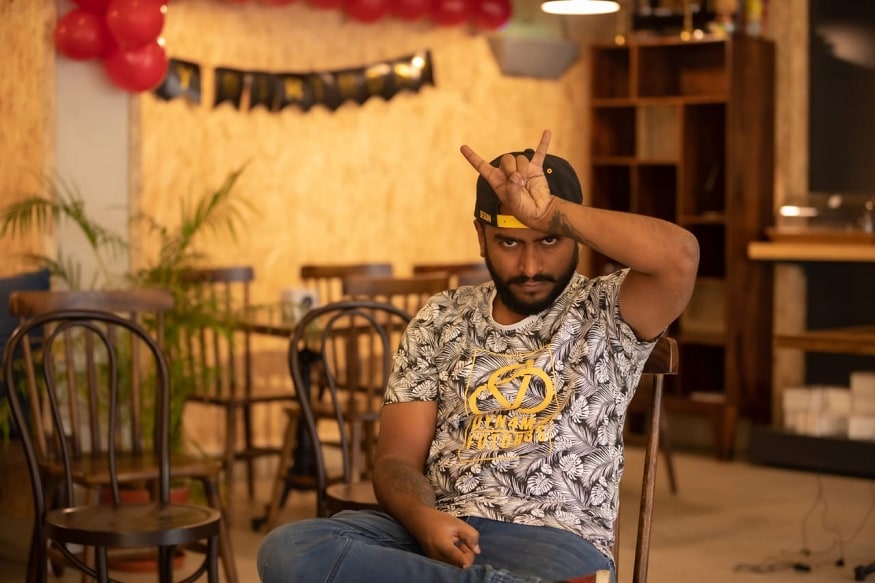Raghu wine store of raghu gowda created a sensation in social media since few days