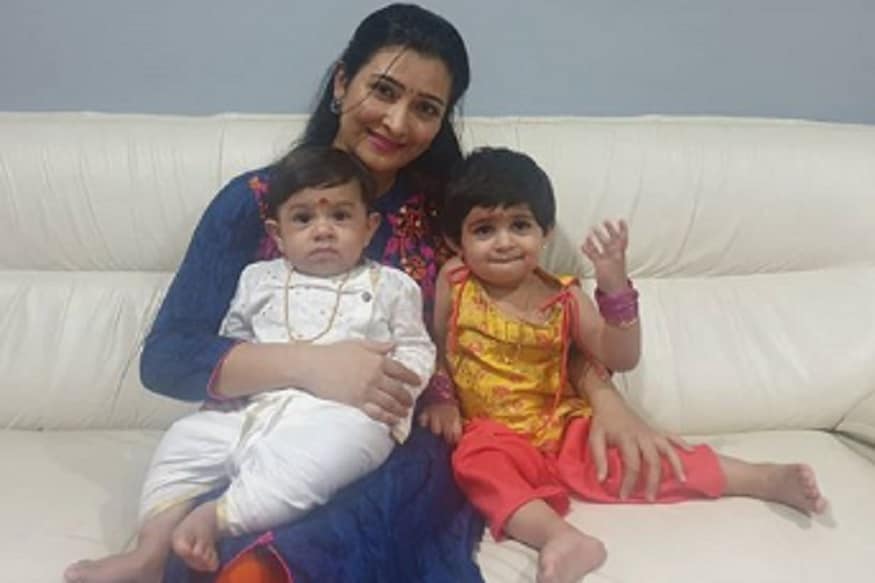 ಯಶ್ ಮಡದಿ ರಾಧಿಕಾ ಪಂಡಿತ್ ಇಂದು ಸಂಜೆ ಅಭಿಮಾನಿಗಳಿಗೆ ಸರ್ಪ್ರೈಸ್ ಕೊಡುವುದಾಗಿ ಬೆಳಿಗ್ಗೆಯೇ ಸಾಮಾಜಿಕ ಜಾಲತಾಣದಲ್ಲಿ ಪೋಸ್ಟ್ ಮಾಡಿದ್ದರು.