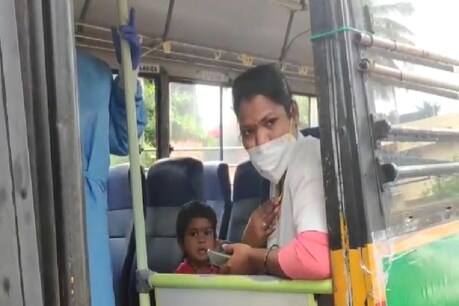 ತನ್ನ ಮಗುವಿನೊಂದಿಗೆ ಕರ್ತವ್ಯಕ್ಕೆ ಹಾಜರಾದ ನರ್ಸ್: ಆ್ಯಂಟಿಜನ್ ಟೆಸ್ಟ್ ಬಸ್ ನಲ್ಲಿ ಅಮ್ಮನೊಂದಿಗೆ ಕಂದನ ಸಂಚಾರ ತನ್ನ ಮಗುವಿನೊಂದಿಗೆ ಕರ್ತವ್ಯಕ್ಕೆ ಹಾಜರಾದ ನರ್ಸ್: ಆ್ಯಂಟಿಜನ್ ಟೆಸ್ಟ್ ಬಸ್ ನಲ್ಲಿ ಅಮ್ಮನೊಂದಿಗೆ ಕಂದನ ಸಂಚಾರ