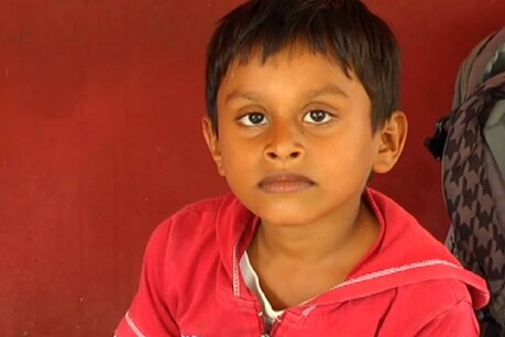 ಉಸಿರಿನ ಜೊತೆಗೆ ಕಾಯಿಲೆಯ ದೌರ್ಭಾಗ್ಯ ಕರುಣಿಸಿದ ಎಂಡೋಸಲ್ಫಾನ್ ; ಚಿಕಿತ್ಸೆಗೆ ಹಣವಿಲ್ಲದೆ ಮರುಗುತ್ತಿದೆ ಕುಟುಂಬ ಉಸಿರಿನ ಜೊತೆಗೆ ಕಾಯಿಲೆಯ ದೌರ್ಭಾಗ್ಯ ಕರುಣಿಸಿದ ಎಂಡೋಸಲ್ಫಾನ್ ; ಚಿಕಿತ್ಸೆಗೆ ಹಣವಿಲ್ಲದೆ ಮರುಗುತ್ತಿದೆ ಕುಟುಂಬ