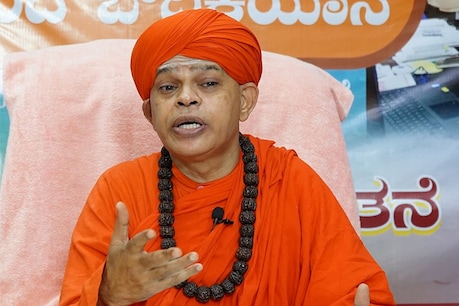 ವೀರಶೈವ ಲಿಂಗಾಯತರಿಗೆ 16% ಮೀಸಲಾತಿ ನೀಡಿ; ತಾತ್ವಿಕ ಭಿನ್ನಾಭಿಪ್ರಾಯ ಇರಬಹುದು, ಏಕಮುಖ ಹೋರಾಟ ಅಗತ್ಯ; ಮುರುಘಾ ಶ್ರೀ ವೀರಶೈವ ಲಿಂಗಾಯತರಿಗೆ 16% ಮೀಸಲಾತಿ ನೀಡಿ; ತಾತ್ವಿಕ ಭಿನ್ನಾಭಿಪ್ರಾಯ ಇರಬಹುದು, ಏಕಮುಖ ಹೋರಾಟ ಅಗತ್ಯ; ಮುರುಘಾ ಶ್ರೀ