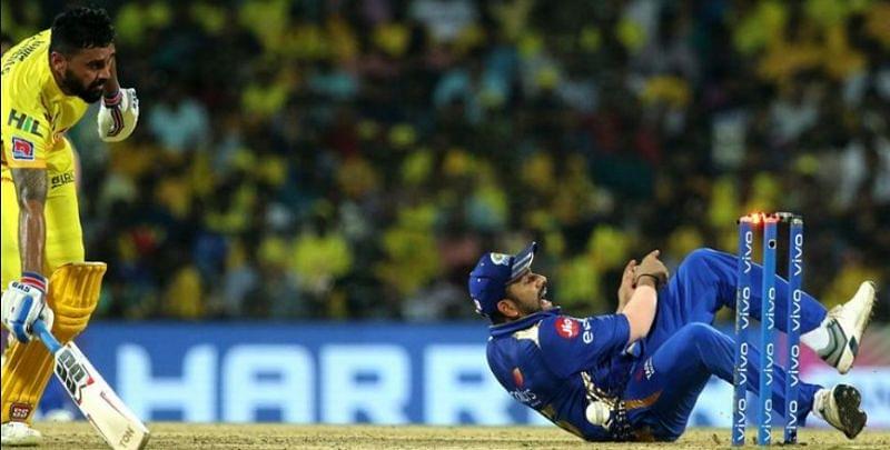  5- ಮುರಳಿ ವಿಜಯ್: ಪ್ರಸ್ತುತ ಚೆನ್ನೈ ಸೂಪರ್ ಕಿಂಗ್ಸ್ ತಂಡದ ಆಟಗಾರ ಮುರುಳಿ ವಿಜಯ್ ಐಪಿಎಲ್‌ನಲ್ಲಿ ಈವರೆಗೆ ಒಟ್ಟು 103 ಪಂದ್ಯಗಳನ್ನು ಆಡಿದ್ದಾರೆ. ಇದರಲ್ಲಿ 12 ಬಾರಿ ರನೌಟ್ ಆಗುವ ಮೂಲಕ ಐಪಿಎಲ್​ನಲ್ಲಿ ಅತೀ ಹೆಚ್ಚು ಬಾರಿ ರನೌಟ್ ಆದ ಆಟಗಾರರ ಪಟ್ಟಿಯಲ್ಲಿ 5ನೇ ಸ್ಥಾನ ಪಡೆದಿದ್ದಾರೆ.