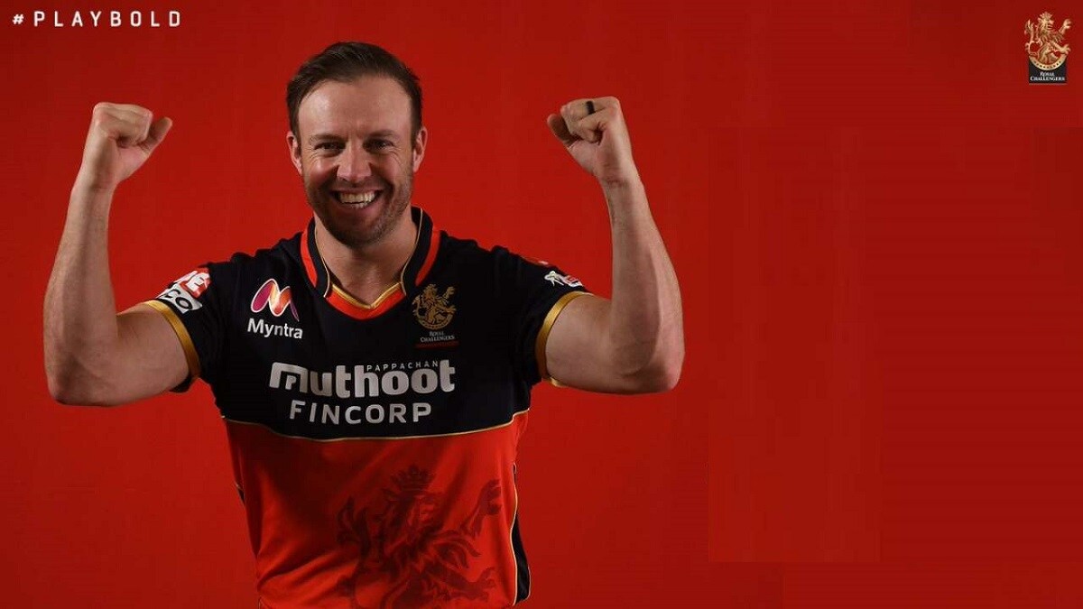  ಎಬಿ ಡಿ ವಿಲಿಯರ್ಸ್ 214 ಸಿಕ್ಸ್ ಬಾರಿಸುವ ಮೂಲಕ  2ನೇ ಸ್ಥಾನ ಆಯ್ದುಕೊಂಡಿದ್ದಾರೆ.