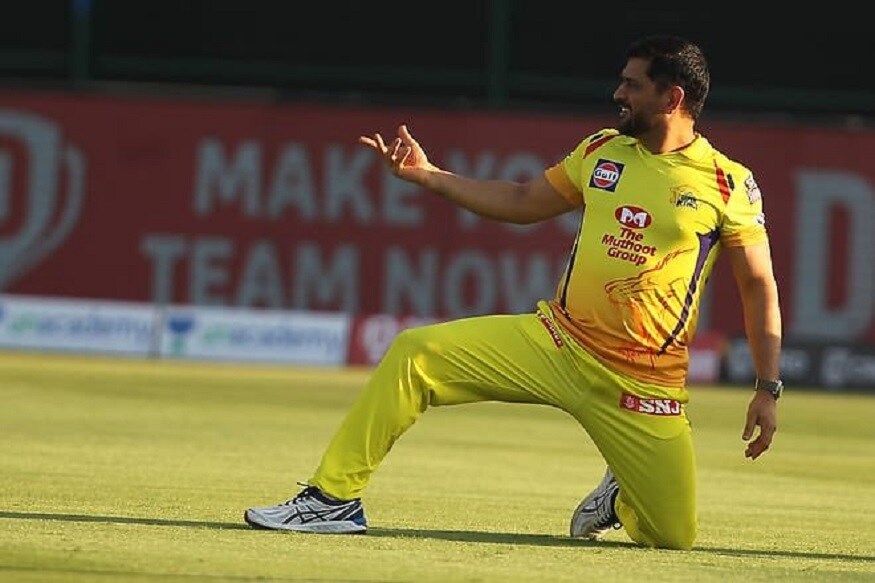  ತಾನು ದೀರ್ಘಕಾಲ ಬ್ಯಾಟಿಂಗ್ ನಡೆಸಿಲ್ಲವಾದ್ದರಿಂದ ಇತರರಿಗೆ ಅವಕಾಶಗಳನ್ನು ನೀಡಲು ಬಯಸುತ್ತೇನೆ. ಮುಂಬೈ ಇಂಡಿಯನ್ಸ್ ವಿರುದ್ಧದ ಪಂದ್ಯದಲ್ಲಿ ನಿರ್ಣಾಯಕ ಪಾತ್ರ ವಹಿಸಿದ್ದ ಸ್ಯಾಮ್ ಕುರ್ರನ್ ಅವರನ್ನು ಮತ್ತೆ 4ನೇ ಕ್ರಮಾಂಕದಲ್ಲಿ ಇಳಿಸಲಾಗಿದೆ ಎಂದು ಹೇಳಿದ್ದಾರೆ.