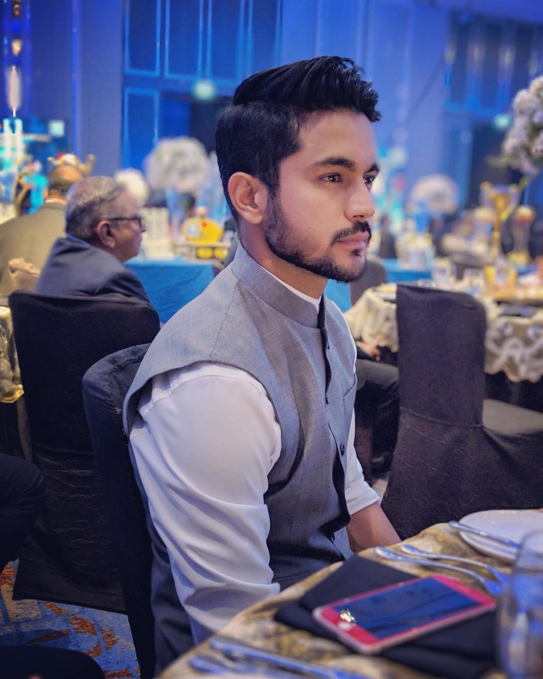  ಈ ಸಲ ಕಪ್​ ನಮ್ಮದೇ ಎಂದು ಆರ್​ಸಿನಿ ಫ್ಯಾನ್ಸ್​​ಗಳು ಹೇಳುತ್ತಲೇ ಬರುತ್ತಿದ್ದಾರೆ. ಆದರೆ, ಈವರೆಗೆ ಕಪ್​ ಗೆಲ್ಲೋಕೆ ಆರ್​ಸಿಬಿಗೆ ಸಾಧ್ಯವಾಗಿಲ್ಲ. ಕಳೆದ ಮೂರು ವರ್ಷಗಳಿಂದ ಕಳಪೆ ಪ್ರದರ್ಶನ ನೀಡುತ್ತಿರುವ ವಿರಾಟ್​ ಕೊಹ್ಲಿ ನೇತೃತ್ವದ ಬೆಂಗಳೂರು ತಂಡ ಈ ಬಾರಿ ಕಪ್​ ಗೆಲ್ಲಲೇ ಬೇಕು ಎನ್ನುವ ಛಲಕ್ಕೆ ಬಿದ್ದಿದೆ.