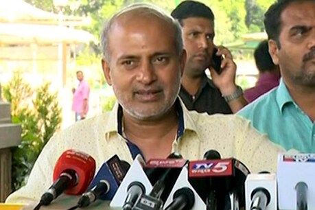 ನಿಮಗೆ ಪ್ರಚಾರದ ಹುಚ್ಚಿದ್ದರೆ ರಾಜೀನಾಮೆ ನೀಡಿ ಎಲೆಕ್ಷನ್ಗೆ ನಿಂತ್ಕೊಳಿ; ಡಿಸಿ ರೋಹಿಣಿ ಸಿಂಧೂರಿ ವಿರುದ್ಧ ಸಾ.ರಾ.ಮಹೇಶ್ ಕಿಡಿ ನಿಮಗೆ ಪ್ರಚಾರದ ಹುಚ್ಚಿದ್ದರೆ ರಾಜೀನಾಮೆ ನೀಡಿ ಎಲೆಕ್ಷನ್ಗೆ ನಿಂತ್ಕೊಳಿ; ಡಿಸಿ ರೋಹಿಣಿ ಸಿಂಧೂರಿ ವಿರುದ್ಧ ಸಾ.ರಾ.ಮಹೇಶ್ ಕಿಡಿ