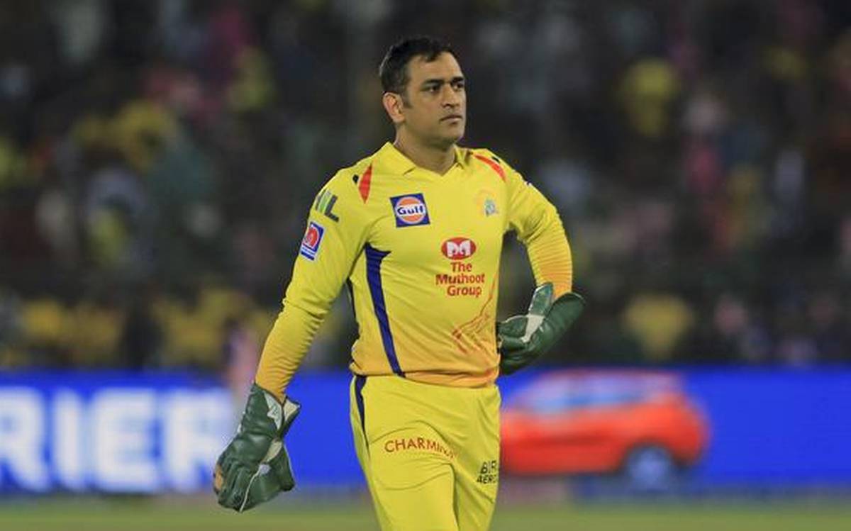  ಈ ಒಂದು ನಿರ್ಧಾರ, ಸಿಎಸ್​ಕೆ ಒಂದೇ ಏಟಿಗೆ ಮೂರು ಹಕ್ಕಿ ಸಿಕ್ಕಂತಾಯಿತು. ಮೊದಲನೆಯದಾಗಿ ಅವರು ಅತ್ಯುತ್ತಮ ನಾಯಕರಲ್ಲಿ ಒಬ್ಬರು. ಎರಡನೆದು ಧೋನಿ ಪ್ರಚಂಡ ಫಿನಿಶರ್. ಟಿ 20 ಯಲ್ಲಿ ಫಿನಿಶರ್​ಗಳಿಗೆ ಬಹಳ ಮುಖ್ಯವಾದ ಪಾತ್ರವಿದೆ. ಮೂರನೆಯದಾಗಿ ಅವರು ಉತ್ತಮ ವಿಕೆಟ್ ಕೀಪರ್ ಕೂಡ ಹೌದು. ಹೀಗಾಗಿ ಸಿಎಸ್​ಕೆ ತಂಡದ ಅಂದಿನ ತೀರ್ಮಾನ ಅತ್ಯುತ್ತಮವಾಗಿತ್ತು ಎಂದು ಬದ್ರಿನಾಥ್ ಹೇಳಿದರು.