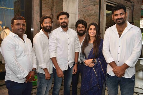 ಜೋಡಿ ಹಕ್ಕಿ ಧಾರಾವಾಹಿ ನಿರ್ದೇಶಕನಿಂದ ಹೊಸ ಸಾಹಸ; ಸಿನಿಮಾ ಮಾಡೋಕೆ ರೆಡಿ ಆದ್ರು ಡೈರೆಕ್ಟರ್ ಜೋಡಿ ಹಕ್ಕಿ ಧಾರಾವಾಹಿ ನಿರ್ದೇಶಕನಿಂದ ಹೊಸ ಸಾಹಸ; ಸಿನಿಮಾ ಮಾಡೋಕೆ ರೆಡಿ ಆದ್ರು ಡೈರೆಕ್ಟರ್