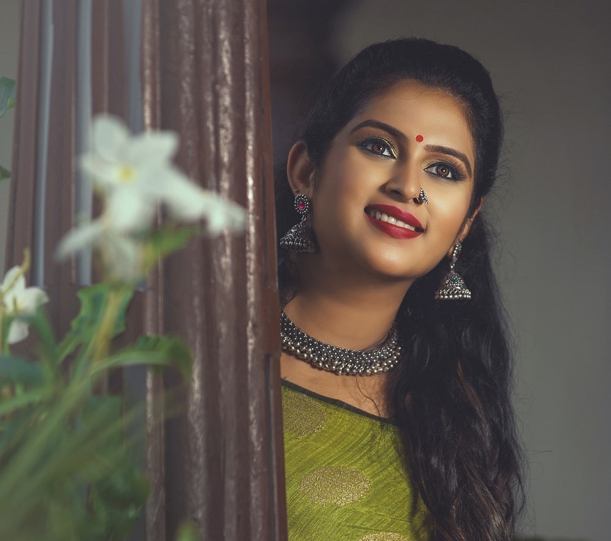 ISD officers Investigates Kannada Serial Actor Abhishek Das and Geetha Bharathi Bhat in Drug Case.