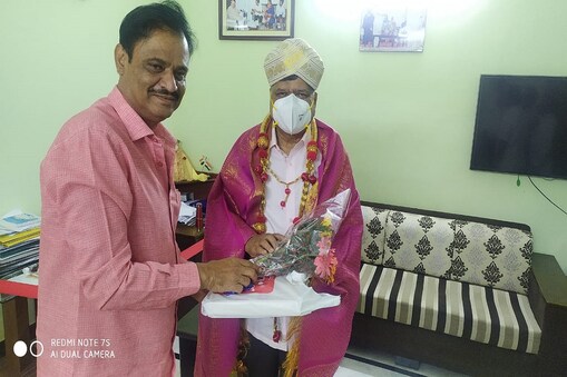 ಹುಬ್ಬಳ್ಳಿಯಲ್ಲಿ ಜಗದೀಶ್ ಶೆಟ್ಟರ್ ಭೇಟಿಯಾದ ಮುನಿರತ್ನ. 
