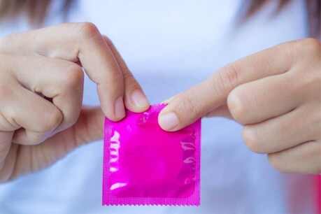 Sexual wellness: ಕಾಂಡೋಮ್ ಇಲ್ಲದೆ ಸೆಕ್ಸ್ ಮಾಡಲು ಒತ್ತಾಯಿಸುತ್ತಿದ್ದಾನೆ, ಅವನ ಕೋರಿಕೆಯಂತೆ ಮುಂದುವರೆಯಬಹುದೇ?