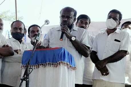 ಕೌಟುಂಬಿಕ ರಾಜಕಾರಣದಿಂದ ಯಾರೂ ಹೊರತಾಗಿಲ್ಲ; ಟೀಕೆಗಳಿಗೆ ಕಿವಿಗೊಡಬೇಡಿ ನಿಖಿಲ್, ಪ್ರಜ್ವಲ್ಗೆ ಎಚ್ಡಿಕೆ ಕಿವಿಮಾತು ಕೌಟುಂಬಿಕ ರಾಜಕಾರಣದಿಂದ ಯಾರೂ ಹೊರತಾಗಿಲ್ಲ; ಟೀಕೆಗಳಿಗೆ ಕಿವಿಗೊಡಬೇಡಿ ನಿಖಿಲ್, ಪ್ರಜ್ವಲ್ಗೆ ಎಚ್ಡಿಕೆ ಕಿವಿಮಾತು