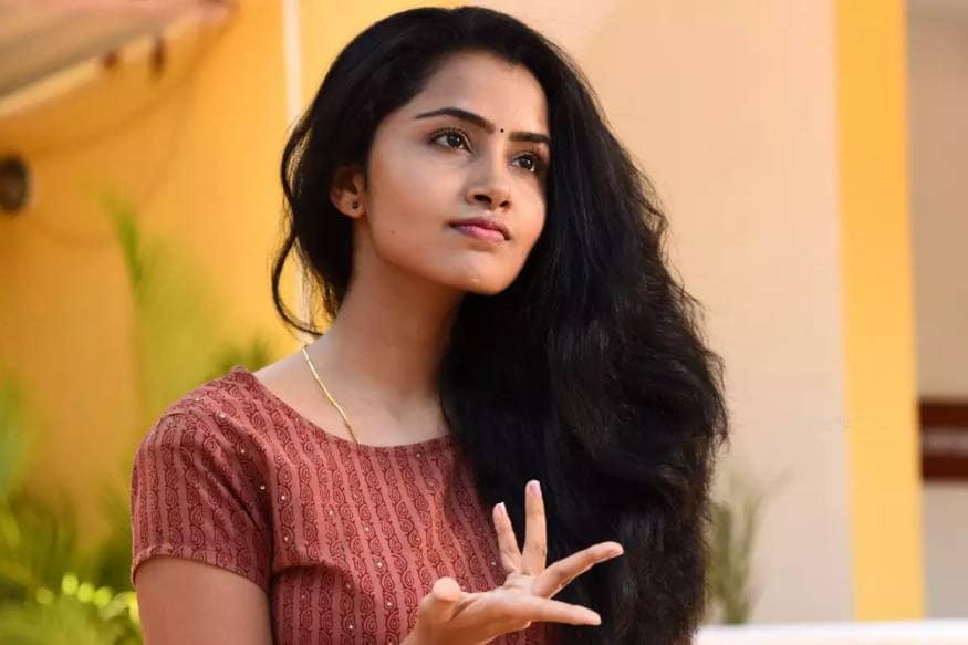 Anupama Parameswaran Premam Movie girl reveals she is too young to get married