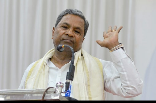 siddaramaiah lashes out on state government through tweets