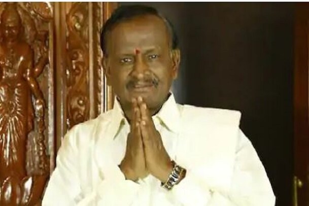 'ಮಂತ್ರಿ ಆಗಿ ಒಂದು ಬೆಡ್​ ಕೊಡಿಸಲು ಆಗುತ್ತಿಲ್ಲ, ಜನ ಕ್ಯಾಕರಿಸಿ ಉಗಿಯುತ್ತಿದ್ದಾರೆ'; ಎಂಟಿಬಿ ನಾಗರಾಜ್