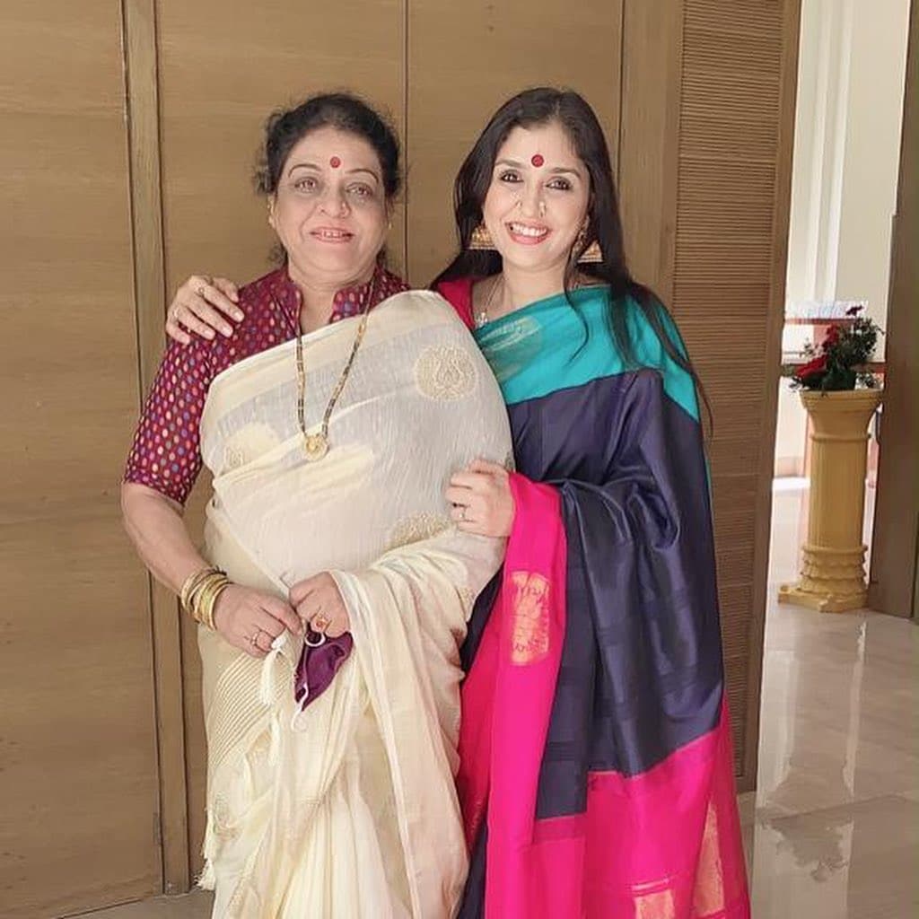  ತಮಗೆ ಸೋಂಕು ದೃಢಪಟ್ಟ ಹಿನ್ನಲೆ ತಮ್ಮ ಸಂಪರ್ಕಕ್ಕೆ ಒಳಗಾದವು ಪರೀಕ್ಷೆಗೆ ಒಳಗಾಗುವಂತೆ ಕೂಡ ತಿಳಿಸಿದ್ದಾರೆ