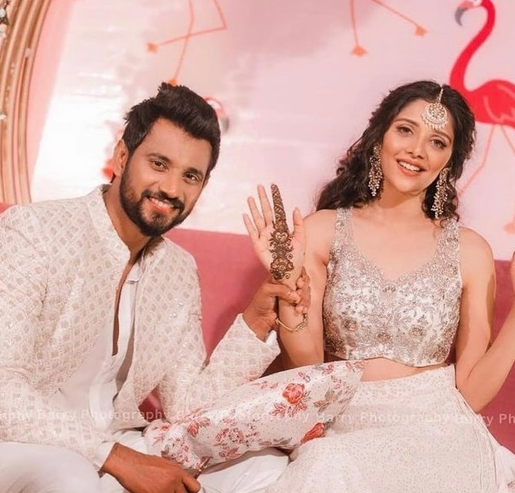  ಲವ್​ ಮಾಕ್​ಟೈಲ್ ಸಿನಿಮಾ ಖ್ಯಾತಿಯ ಡಾರ್ಲಿಂಗ್ ಕೃಷ್ಣ- ಮಿಲನಾ ನಾಗರಾಜ್ ಜೋಡಿ