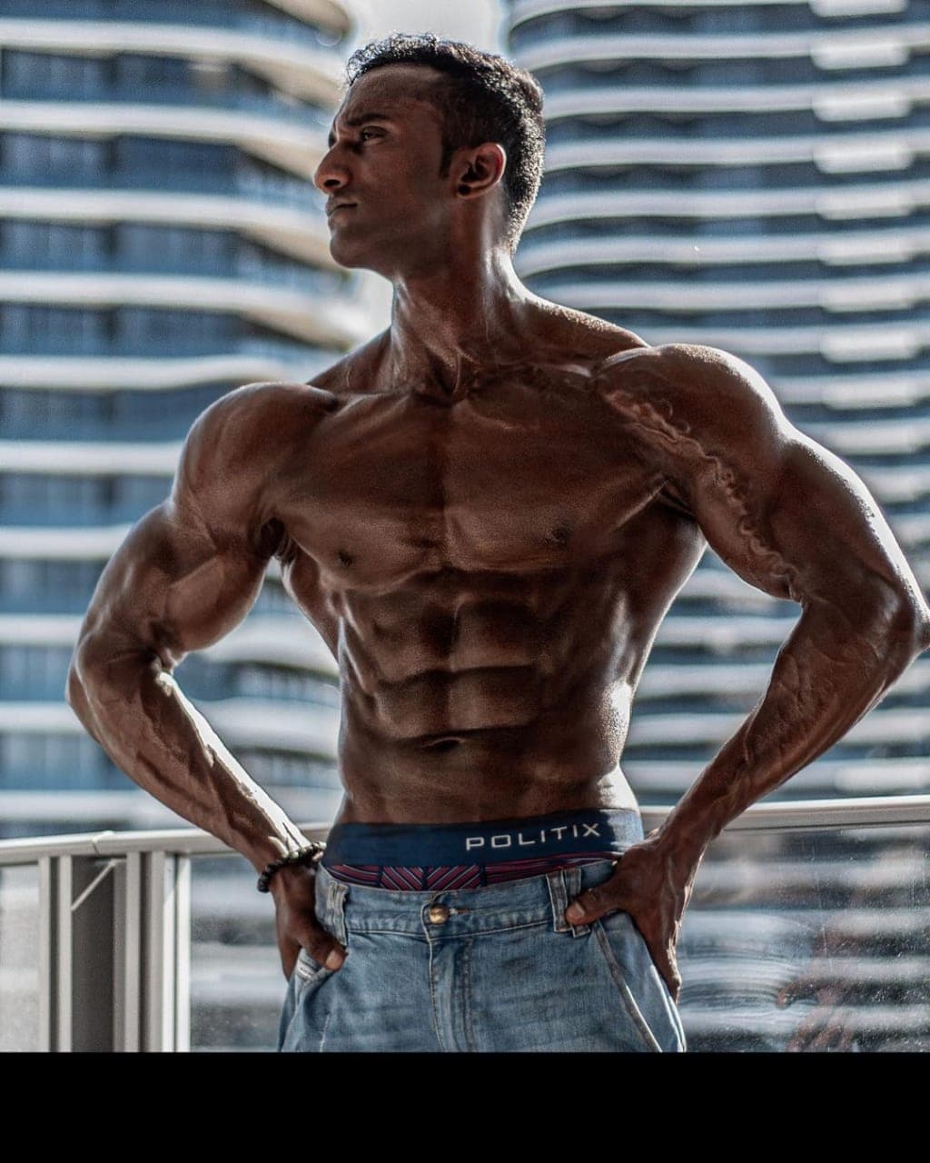 Body Builder, Manoj Mukunda, Manoj Mukund, Singapore, Karnataka, ಬಾಡಿ ಬಿಲ್ಡರ್, ಮನೋಜ್ ಮುಕುಂದ, ಬಾಡಿ ಬಿಲ್ಡರ್ ಮನೋಜ್ ಮುಕುಂದ