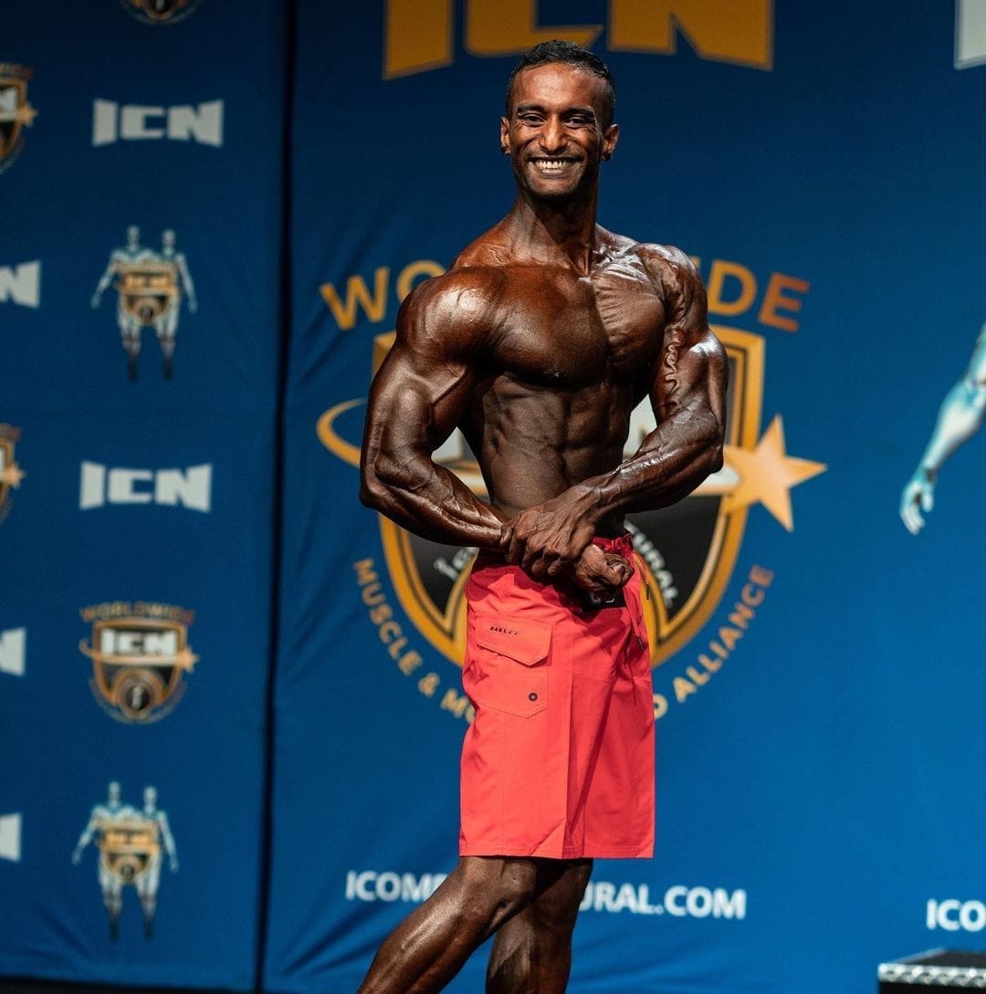 Body Builder, Manoj Mukunda, Manoj Mukund, Singapore, Karnataka, ಬಾಡಿ ಬಿಲ್ಡರ್, ಮನೋಜ್ ಮುಕುಂದ, ಬಾಡಿ ಬಿಲ್ಡರ್ ಮನೋಜ್ ಮುಕುಂದ
