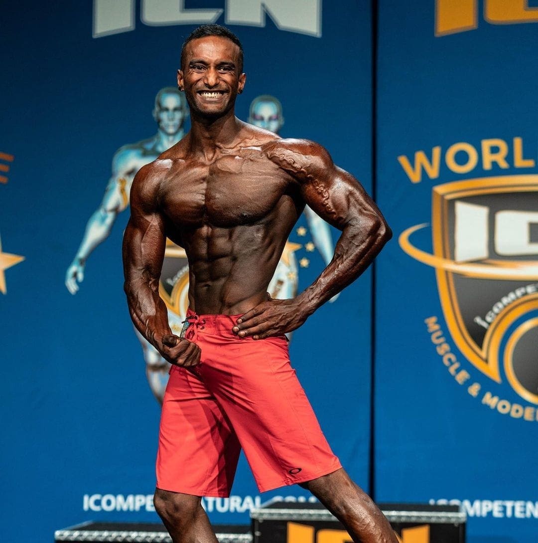 Body Builder, Manoj Mukunda, Manoj Mukund, Singapore, Karnataka, ಬಾಡಿ ಬಿಲ್ಡರ್, ಮನೋಜ್ ಮುಕುಂದ, ಬಾಡಿ ಬಿಲ್ಡರ್ ಮನೋಜ್ ಮುಕುಂದ