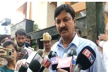 ರಮೇಶ್ ಜಾರಕಿಹೊಳಿ ಸಿಡಿ ಪ್ರಕರಣ; ಮಗಳ ಹೇಳಿಕೆ ಪರಿಗಣಿಸದಂತೆ ತಂದೆ ಸಲ್ಲಿಸಿದ್ದ ರಿಟ್ ಅರ್ಜಿ ವಜಾ ರಮೇಶ್ ಜಾರಕಿಹೊಳಿ ಸಿಡಿ ಪ್ರಕರಣ; ಮಗಳ ಹೇಳಿಕೆ ಪರಿಗಣಿಸದಂತೆ ತಂದೆ ಸಲ್ಲಿಸಿದ್ದ ರಿಟ್ ಅರ್ಜಿ ವಜಾ