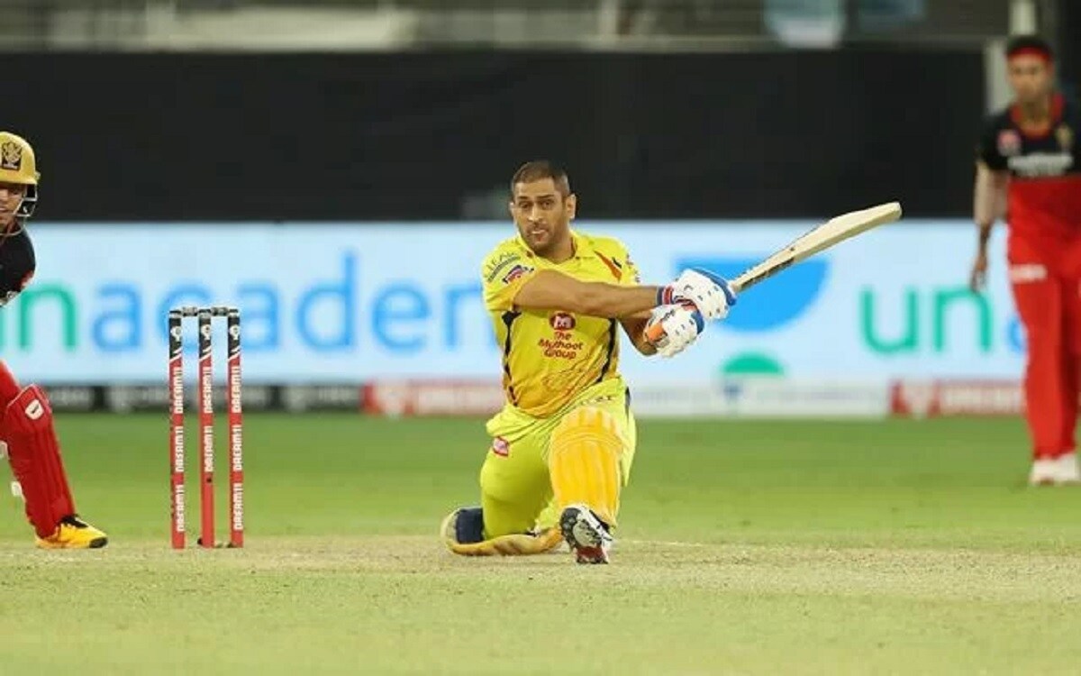  ಇದೀಗ ಮಹೇಂದ್ರ ಸಿಂಗ್ ಧೋನಿ ಐಪಿಎಲ್​ನಲ್ಲಿ ಚೆನ್ನೈ ಸೂಪರ್ ಕಿಂಗ್ಸ್ ತಂಡವನ್ನು 200 ಪಂದ್ಯಗಳನ್ನು ಮುನ್ನಡೆಸುವ ಮೂಲಕ ವಿಶ್ವ ಕ್ರಿಕೆಟ್​ನಲ್ಲಿ ಹೊಸ ಅಧ್ಯಾಯ ಬರೆದಿದ್ದಾರೆ.