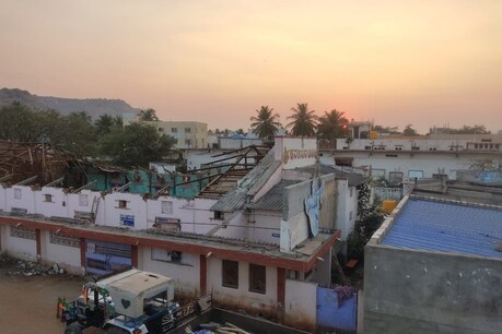 ಸಿನಿಮಾ ಥಿಯೇಟರ್​ಗಳು ಕಲ್ಯಾಣ ಮಂಟಪಗಳಾಗಿ ಬದಲಾವಣೆ, ಕೊಪ್ಪಳ ಜಿಲ್ಲೆಯಲ್ಲಿ ನೆಲಸಮವಾಗುತ್ತಿದೆ ಥಿಯೇಟರ್​ಗಳು..ಎಲ್ಲಾ ಕೊರೊನಾ ಮಹಿಮೆ !