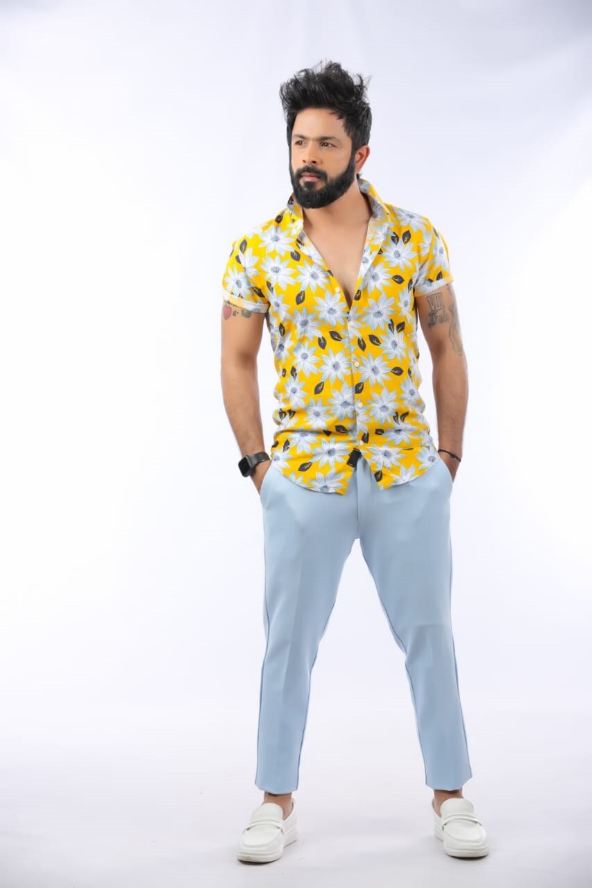  ಪ್ರವೀಣ್ ಅಂತರರಾಷ್ಟ್ರೀಯ ಪಂದ್ಯ ಆಡದಿದ್ದರೂ ಅಲ್ಲಿ ಕಡಿಮೆ ಛಾಪು ಮೂಡಿಸಿಲ್ಲ. ಕರ್ನಾಟಕದ ಅಂಡರ್ 19, ಅಂಡರ್ 22 ಹಾಗೂ ರೈಲ್ವೇಸ್ ತಂಡಗಳಲ್ಲಿ ಆಡಿದ್ದಾರೆ. ಕ್ಲಬ್‌ ಒಂದಕ್ಕಾಗಿ ಆಡುವಾಗ ಅವರು ಹೊಡೆದಿದ್ದ 188 ರನ್‍ಗಳ ಇನಿಂಗ್ಸ್ ಈಗಲೂ ಅವರನ್ನು ಕಾಡುತ್ತಿದೆ. ಕೆಪಿಎಲ್, ಕೆಸಿಸಿನಲ್ಲೂ ಆಡಿ ಮಿಂಚಿದ್ದಾರೆ.