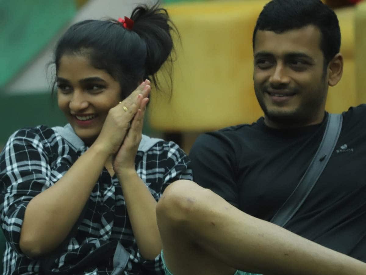  ಈ ಜೋಡಿಯ ಕೆಮಿಷ್ಟ್ರಿ ನೋಡುವ ಜನರಿಗೆ ಇವರು ಪ್ರೇಮಿಗಳು ಎಂದೇ ಅನಿಸುತ್ತದೆ.