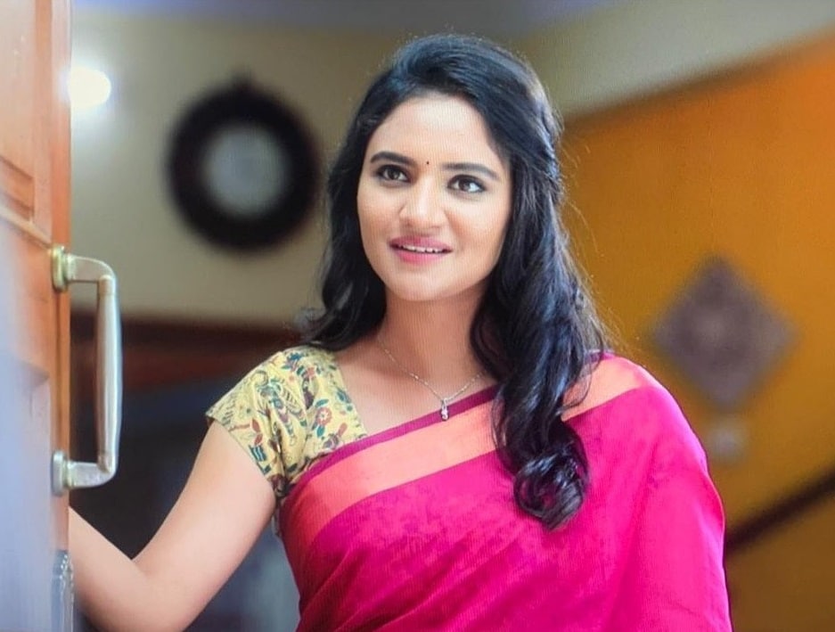  ನಟಿ ರಂಜನಿ ರಾಘವನ್​ ಅವರ ಖಾತೆ ಹ್ಯಾಕ್​ ಆಗಿರುವ ವಿಷಯಕ್ಕೆ ಸಂಬಂಧಿಸಿದಂತೆ  ನೆಟ್ಟಿಗರು ಸಲಹೆಗಳನ್ನು ನೀಡುತ್ತಿದ್ದಾರೆ. 