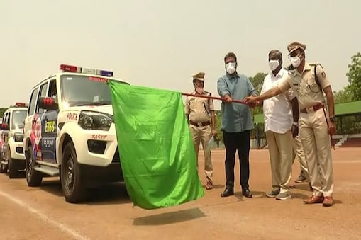 112 ನಂಬರ್ ಗೆ ಯಾವುದೇ ಫೋನ್ ಕಾಲ್ ಬಂದ 15 ನಿಮಿಷ ದೊಳಗೆ ಜನರ ಸಮಸ್ಯೆಗೆ ಸ್ಪಂದಿಸುವ ಕೆಲಸ ಮಾಡಲಾಗುತ್ತದೆ. ಪ್ರಾಮಾಣಿಕವಾಗಿ ಕೆಲಸ ಮಾಡುವ ಮೂಲಕ ಜನರಿಗೆ ನೆರವಾಗಿ ಎಂದರು.

