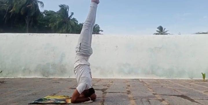 ಪ್ರತಾಪ ಸಿಂಗ್ ಅವರ ಯೋಗಾಸನ ಪ್ರತಾಪ ಸಿಂಗ್ ಅವರ ಯೋಗಾಸನ