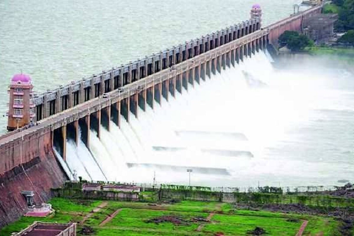 Almatti dam water level today inflow