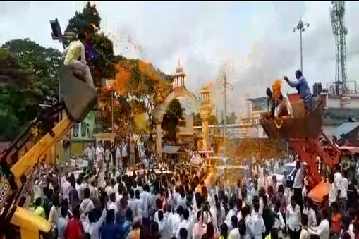 ಸಚಿವ ನಾರಾಯಣ ಸ್ವಾಮಿ ಸ್ವಾಗತಿಸಲು ಸೇರಿರುವ ಜನಸ್ತೋಮ