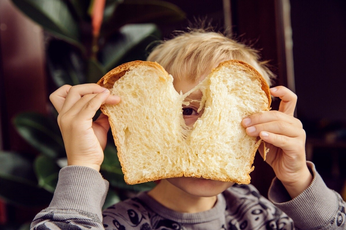 12 year old boy has food phobia he ate only white bread and yogurt for