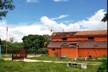ಹಣ ಕೇಳಲು ಬಂದವರನ್ನ ಮನೆಯೊಳಗೆ ಕೂಡಿ ಹಾಕಿದ ರೌಡಿ ಶೀಟರ್, ಬಡ್ಡಿ ವ್ಯಾಪಾರದ ಅಸಲಿಯತ್ತು ಹೀಗಿರುತ್ತೆ ನೋಡಿ ಹಣ ಕೇಳಲು ಬಂದವರನ್ನ ಮನೆಯೊಳಗೆ ಕೂಡಿ ಹಾಕಿದ ರೌಡಿ ಶೀಟರ್, ಬಡ್ಡಿ ವ್ಯಾಪಾರದ ಅಸಲಿಯತ್ತು ಹೀಗಿರುತ್ತೆ ನೋಡಿ