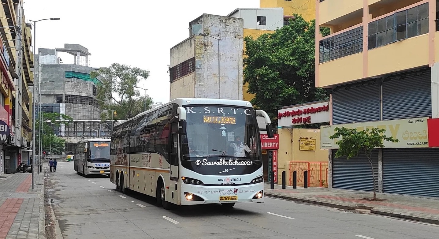 ಈ ಹಿನ್ನೆಲೆ ಪ್ರಯಾಣಿಕರ ಹಿತ ಕಾಪಾಡುವ ನಿಟ್ಟಿನಲ್ಲಿ ಕಲ್ಯಾಣ ಕರ್ನಾಟಕ ರಸ್ತೆ ಸಾರಿಗೆ ನಿಗಮ ಹೊಸ ಸುತ್ತೋಲೆ ಹೊರಡಿಸಿದೆ. ಸಾರಿಗೆ ನಿಗಮದ ಹೊಸ ಆದೇಶವನ್ನು ಸಾರ್ವಜನಿಕರು ಸಹ ಸ್ವಾಗತಿಸಿದ್ದಾರೆ. ಬಸ್ ಪ್ರಯಾಣದ ವೇಳೆ ಜೋರಾಗಿ ಶಬ್ಧ ಮಾಡುವವರು ಈ ನಿಯಮವನ್ನು ಪಾಲಿಸಬೇಕು.