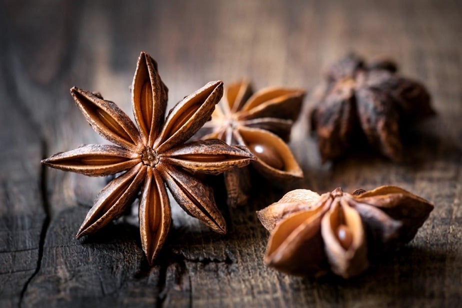 Star Anise ಅಡುಗೆ ಮನೆಯ ಈ ಮಸಾಲೆಯಲ್ಲಿದೆ ಅದ್ಭುತ ಆರೋಗ್ಯ ಪ್ರಯೋಜನಗಳು News18