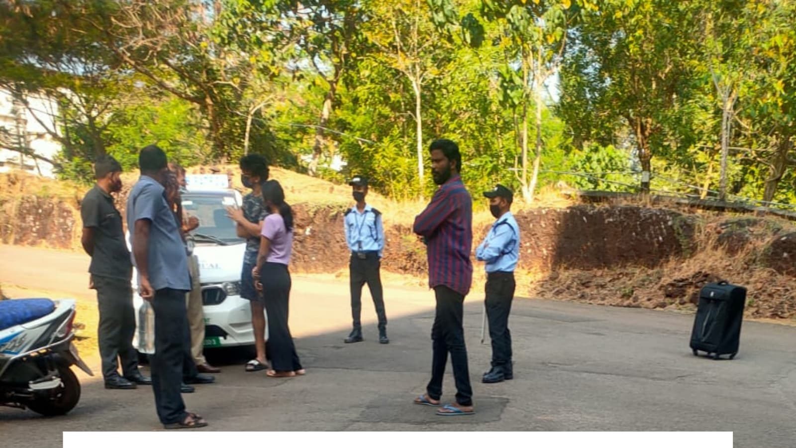 Manipal Suitcase Girl is Packing Memes on Twitter But It is an Old