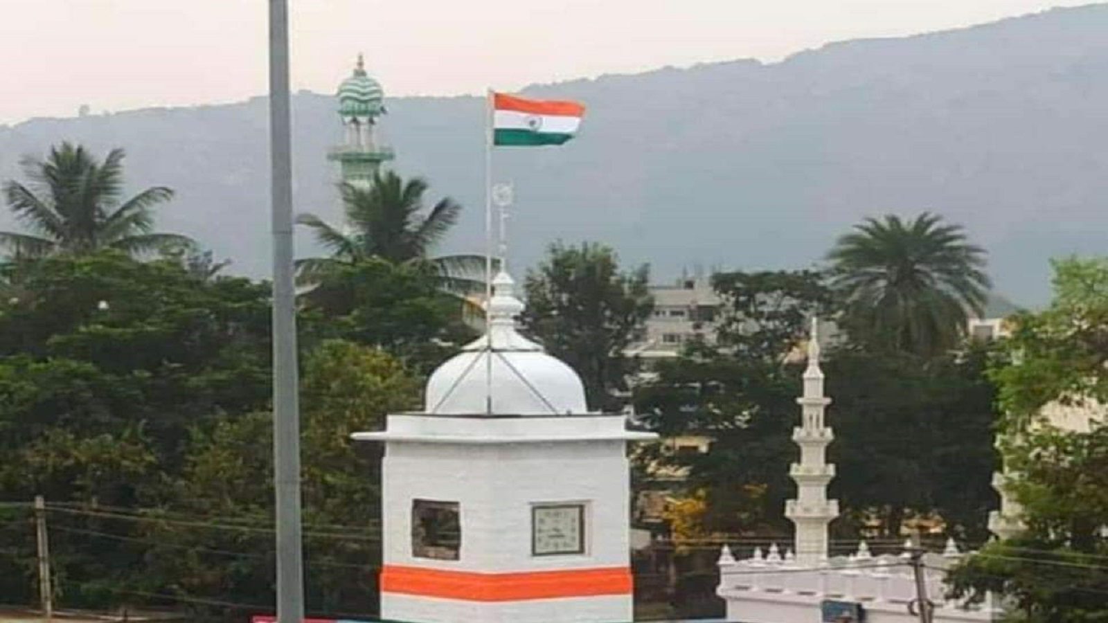 kolar Tri Color Flag To Hoisted On Clock Tower Kolar ಕ್ಲಾಕ್ ಟವರ್