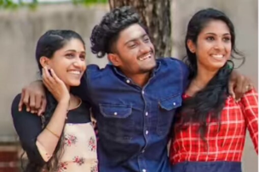 ವೈರಲ್ ಆದ ಕೇರಳ ವಿದ್ಯಾರ್ಥಿಗಳ ಫ್ರೆಂಡ್​ಶಿಪ್