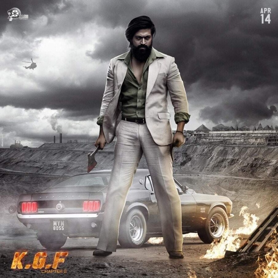  KGF ಚಾಪ್ಟರ್ 2 ಬಿಡುಗಡೆಯಾಗಿ ಪ್ರಪಂಚದಾದ್ಯಂತ ಧೂಳೆಬ್ಬಿಸಿದ್ದು ಹಳೆಯ ವಿಷಯವಾಯಿತು. ಆದರೆ ಚಿತ್ರದ ಕೊನೆಯಲ್ಲಿ ನಿರ್ದೇಶಕ ಪ್ರಶಾಂತ್ ನೀಲ್ ಚಿತ್ರದ ಮುಂದಿನ ಭಾಗ ಬರುವ ಕುರಿತು ಸೂಚನೆ ನೀಡಿದ್ದಾರೆ. ಹೀಗಾಗಿ ಕೆಜಿಎಫ್ 3 ಕುರಿತು ಅಭಿಮಾನಿಗಳಲ್ಲಿ ಹೆಚ್ಚಿನ ನಿರೀಕ್ಷೆ ಗರಿಗೆದರಿದೆ. ಕೆಜಿಎಫ್ ಚಿತ್ರವು ಈವರೆಗೆ 1200 ಕೋಟಿಗೂ ಹೆಚ್ಚಿನ ಕಲೆಕ್ಷನ್ ಮಾಡುವ ಮೂಲಕ ಭಾರತೀಯ ಚಿತ್ರರಂಗದಲ್ಲಿ ಅನೇಕ ದಾಖಲೆಗಳನ್ನು ಮುರಿದಿದೆ.